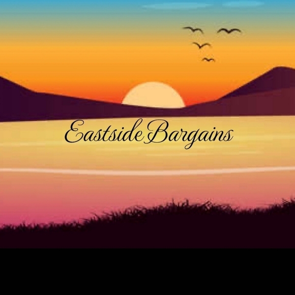 Meet your Posher, Erica - Picture 1 of 1